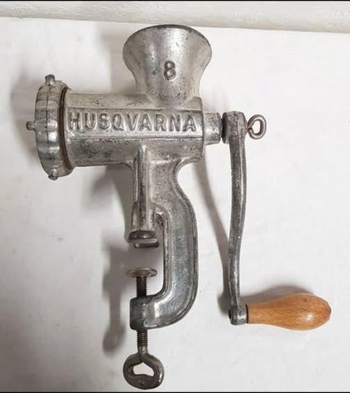 The entire internet coIIaborated to determine what this tooI could be. Check comments👇