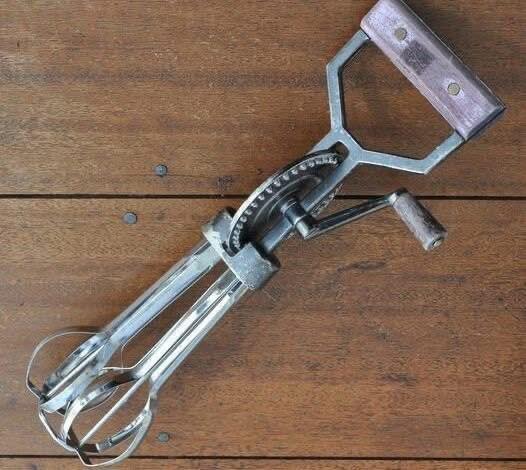 The whole internet collaborated to figure out what this tool is! 🔍 **Check the 1st comment to see the results** 👇