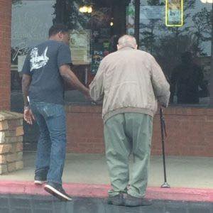 I STOPPED TO HELP AN OLD MAN INTO A RESTAURANT—AND HE CHANGED THE WAY I SEE MY OWN DAD It was supposed to be a quick pizza run. I’d just finished a brutal shift at the … See more