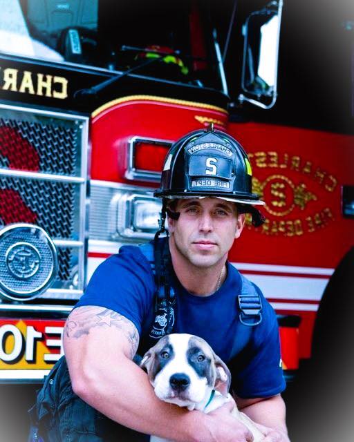 The Dog Wouldn’t Stop Pulling Me — Then I Realized What He Was Trying to Save 🐶🔥💔👇