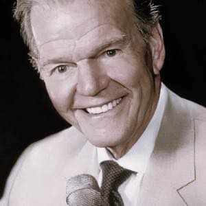 Paul Harvey forecast this in 1965. Listen to His Scary Words…💬👇