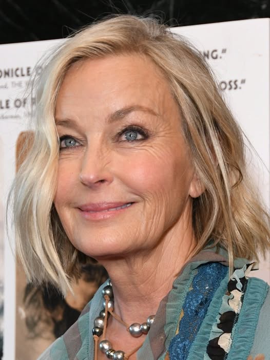 Bo Derek (66) forgot how old she was and showed her naked body in nothing but a tiny BlKlNl! The fans of the actress even had to double-check the actress’s age! New photos in comments