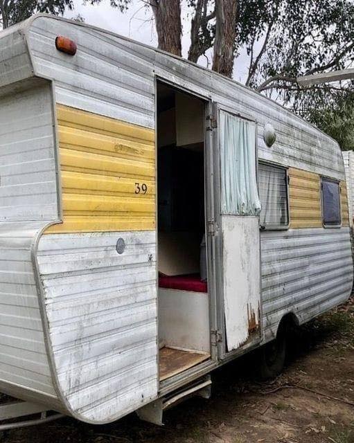 Kind people gave a homeless woman an old trailer.😲👍The woman was so happy to have a home. She turned it into a cozy home in the middle of the forest🏡🤩Wow, it turned out to be such a cozy and cute house. Now the woman enjoys her life surrounded by nature🤗👉Check the photos in the top comment below⬇️⬇️
