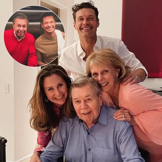 Ryan Seacrest shared the heart-wrenching farewell to his father that no one wanted to see. After months of juggling work and caregiving, the day finally came. 💔 Read the moving words he left for his dad that have touched millions. (check in the first comment👇)