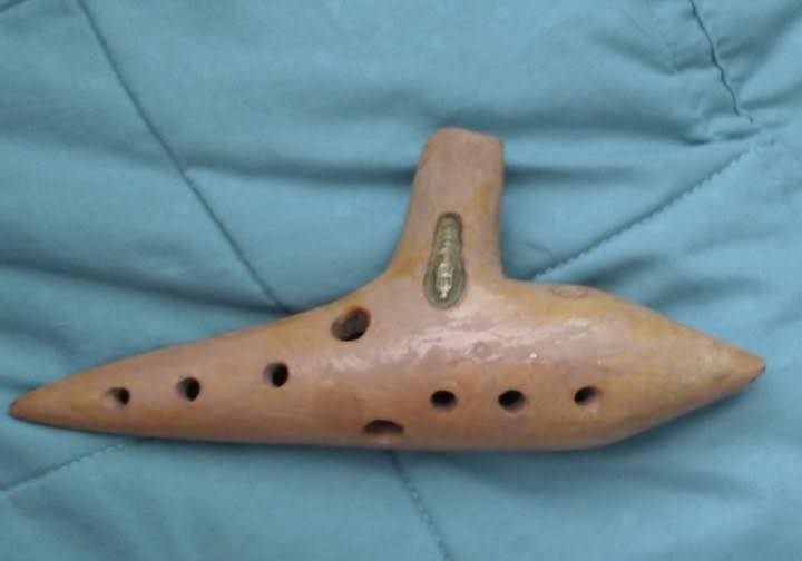 Unknown paid $1 at thrift store. Any idea what this is and value? Some kind of gold stamp and says ant.canella Ferrara, Italy\” Via Reddit Check the comments below ⬇