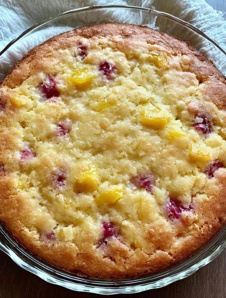 If you’ve seen Steel Magnolias, you probably remember Dolly Parton’s character raving about this classic Southern dessert. True to its reputation, it’s so easy you don’t even need a recipe card—just a few simple ingredients and a little love. FULL RECIPE 💬👇