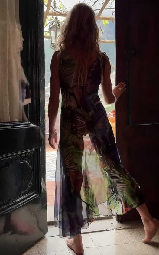 A woman’s leg positioning can suggest that she is…(Check In First comment👇)