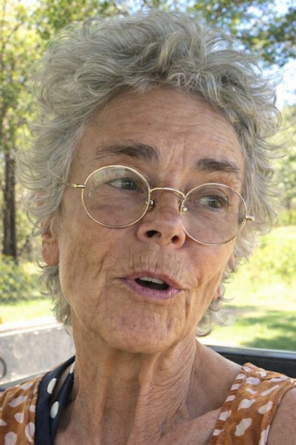 This TV star was once a stunning beauty who graced the covers of magazines😮 But after the huge success of “The Thorn Birds,” she left America. Better sit down before you see her today, aged 68 ⬇️